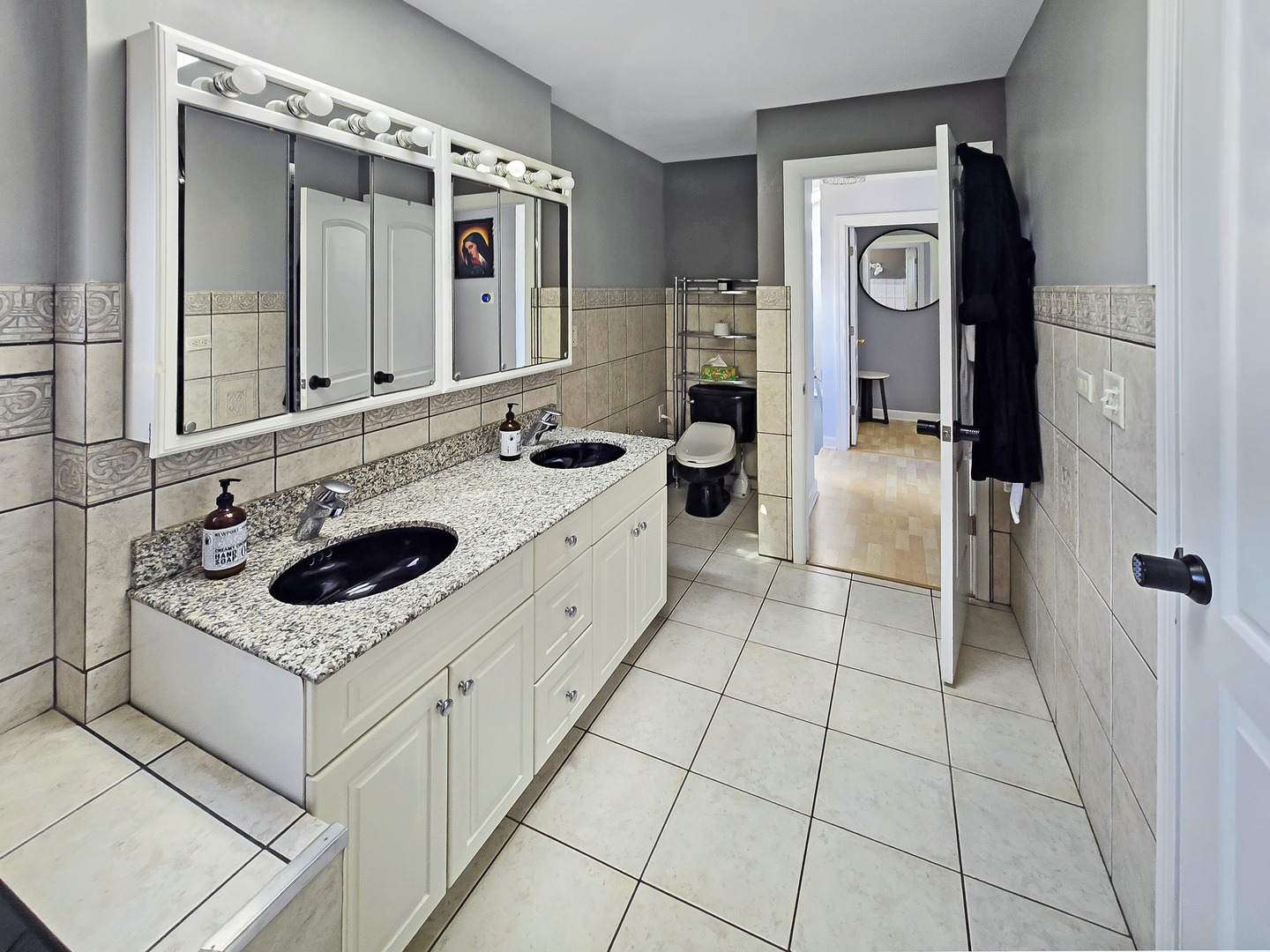 Gallery Image 12