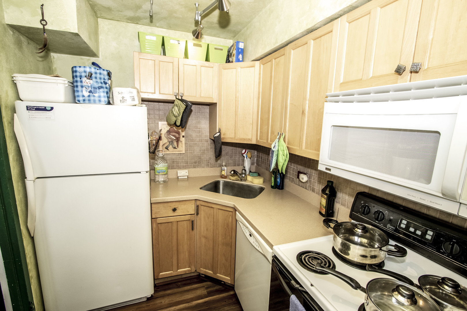 Gallery Image 13