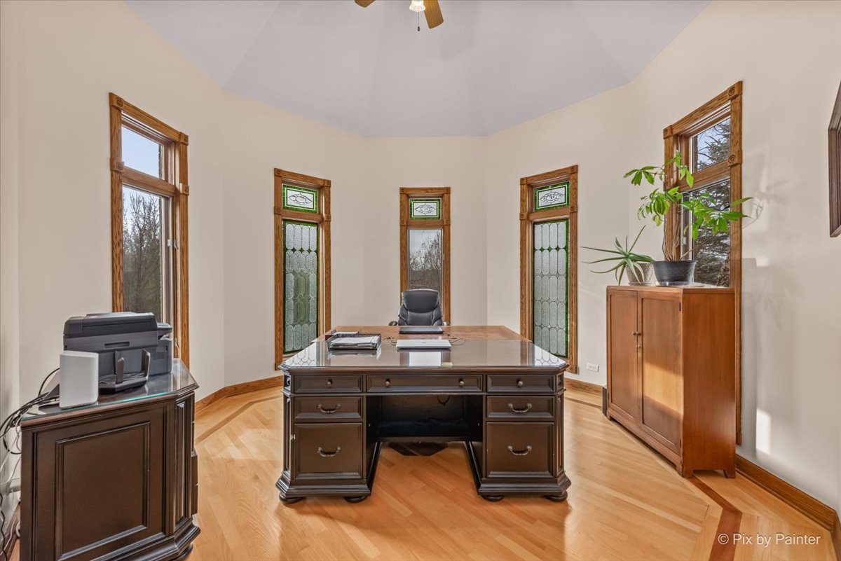 Gallery Image 18