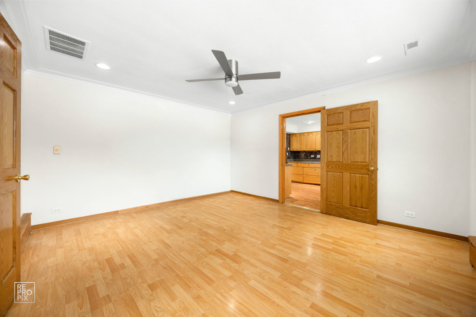 Gallery Image 18