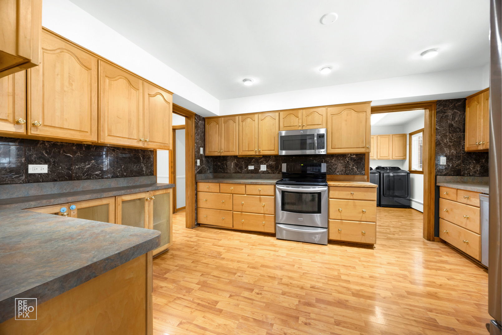 Gallery Image 12