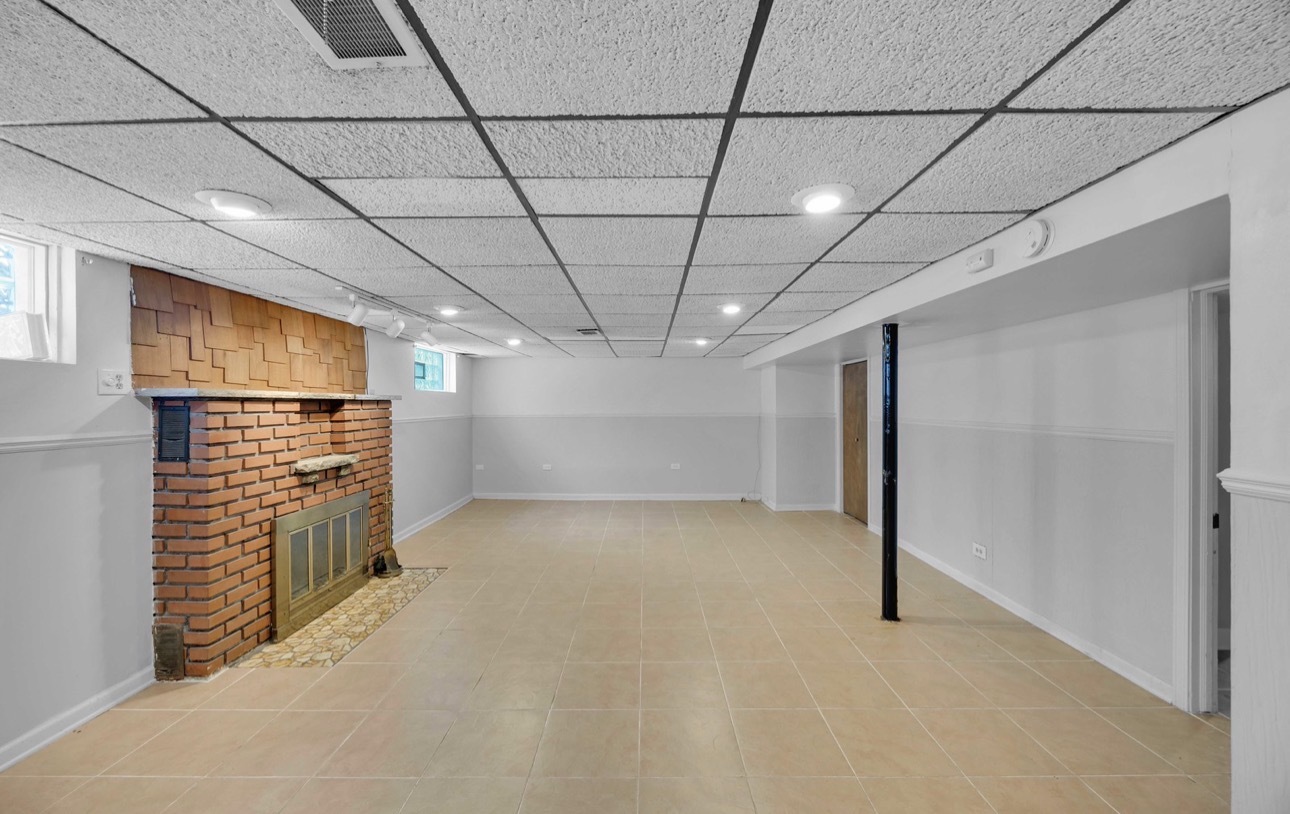 Gallery Image 16