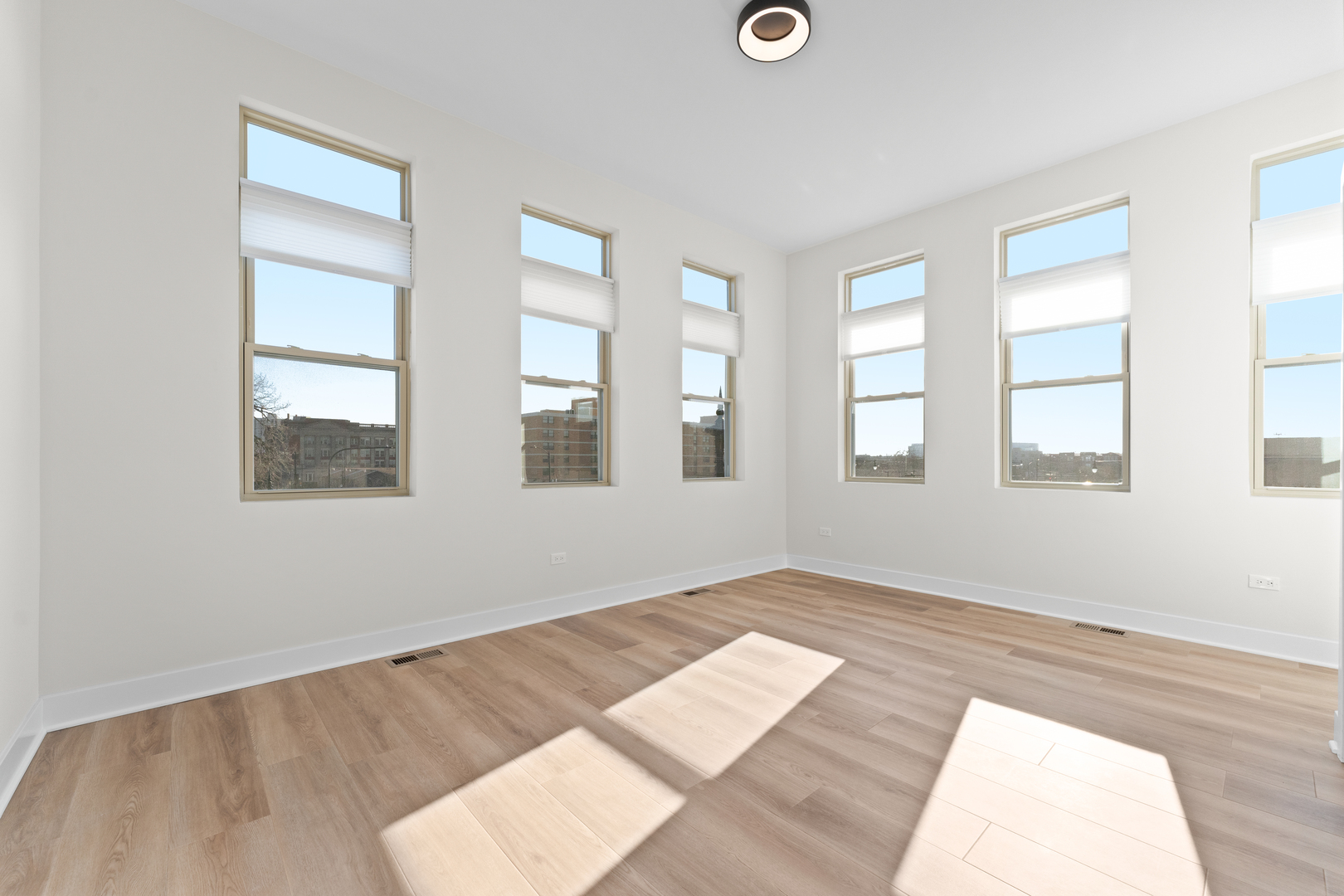 Gallery Image 19