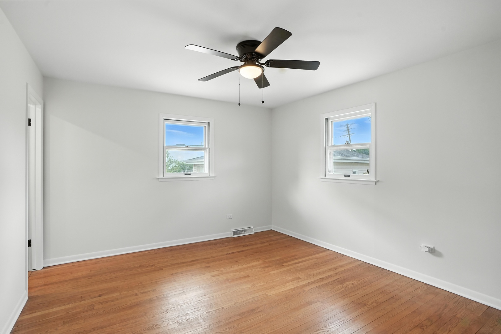 Gallery Image 16