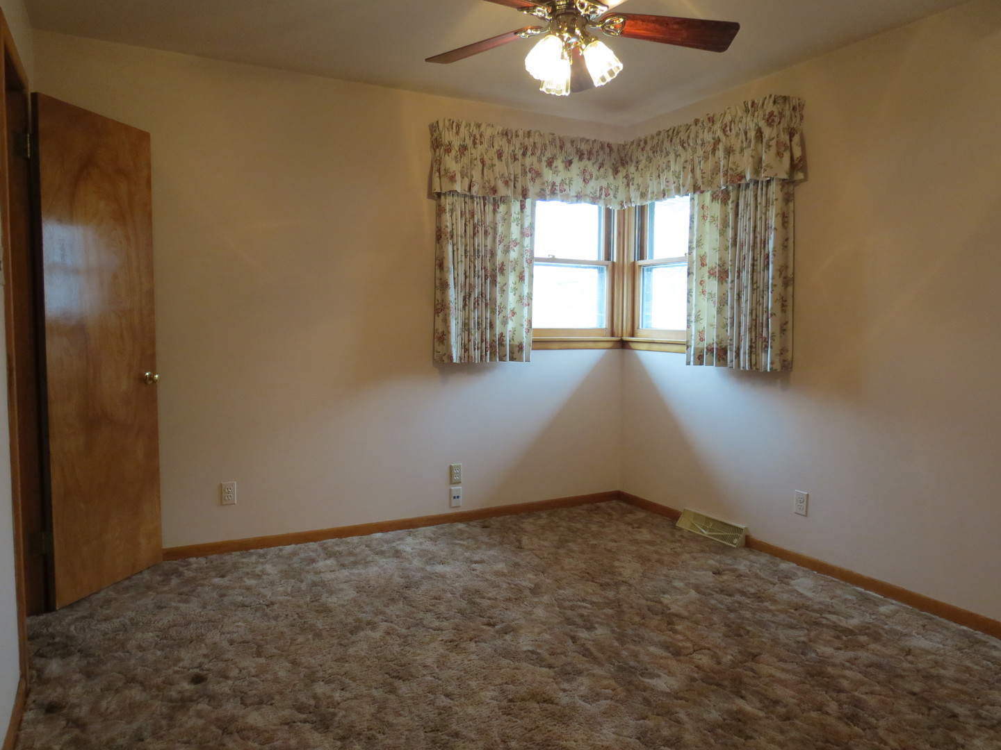 Gallery Image 16