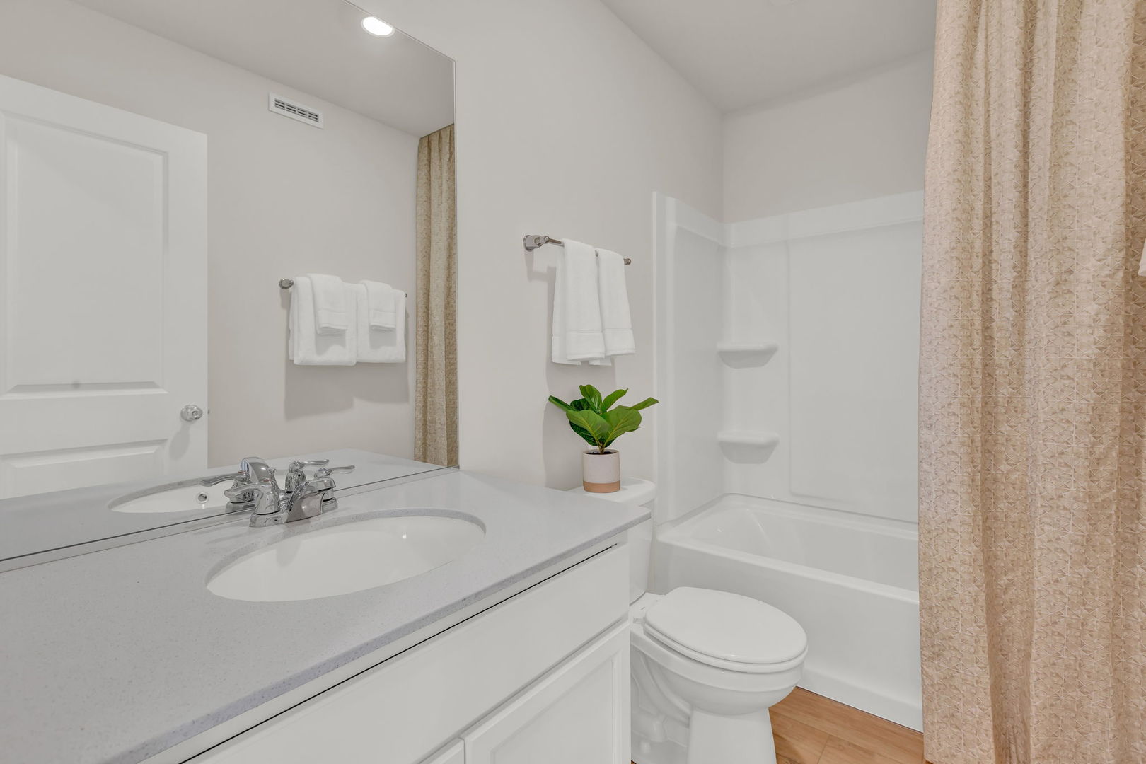 Gallery Image 15