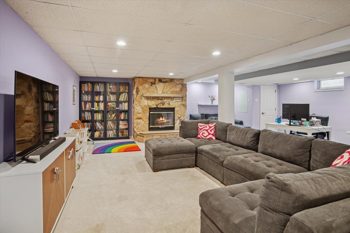 Gallery Image 13