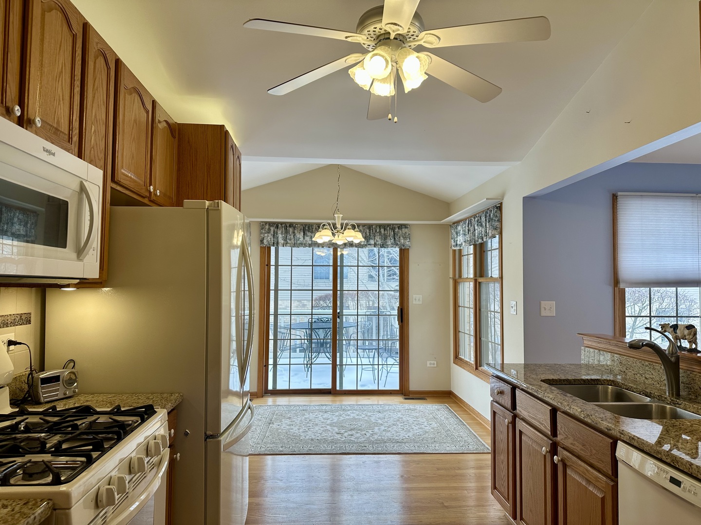 Gallery Image 13