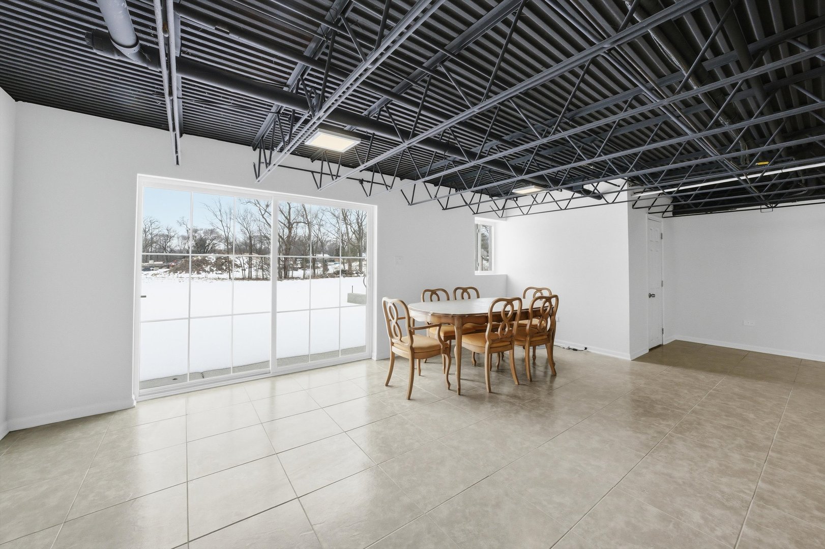 Gallery Image 33