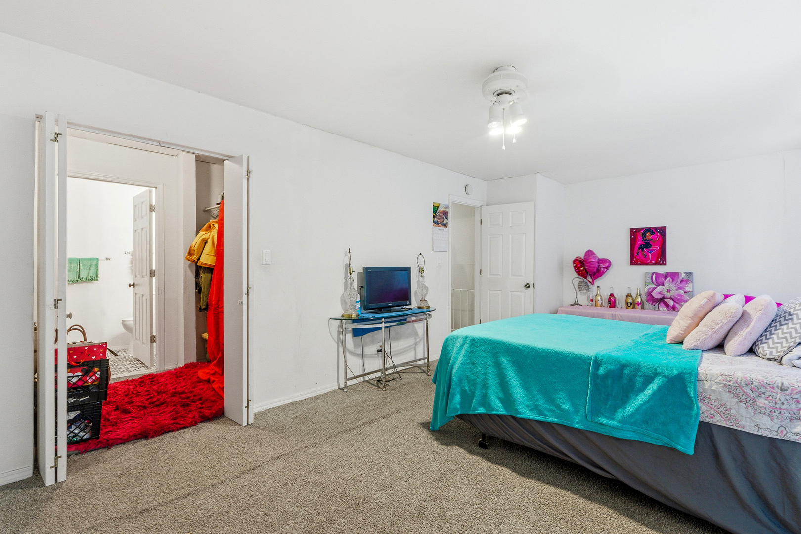 Gallery Image 13