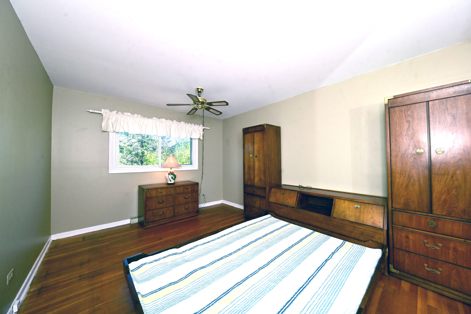 Gallery Image 15