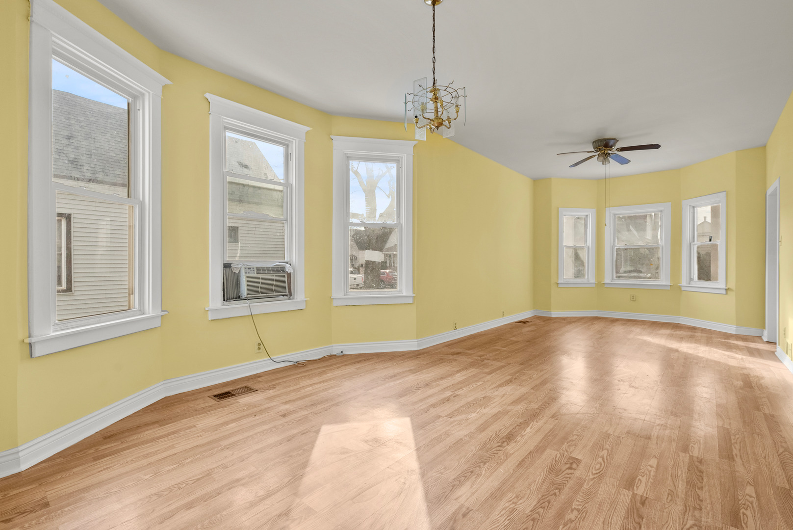 Gallery Image 19
