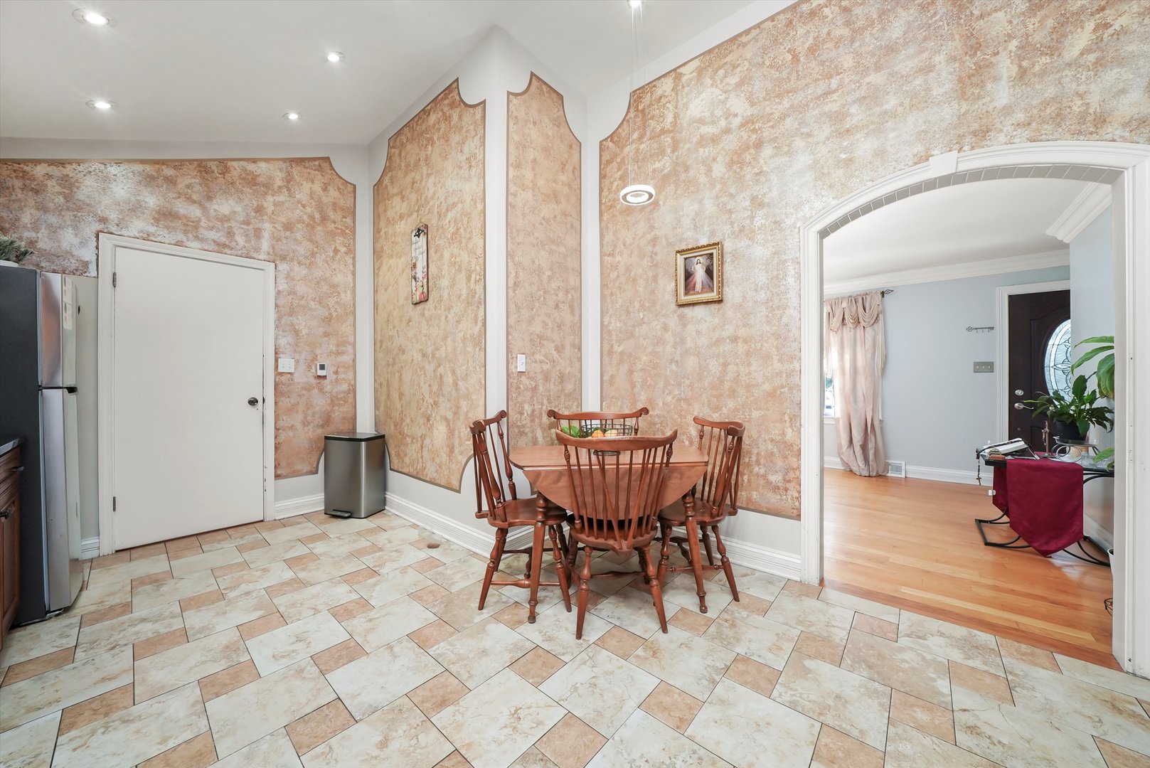 Gallery Image 14