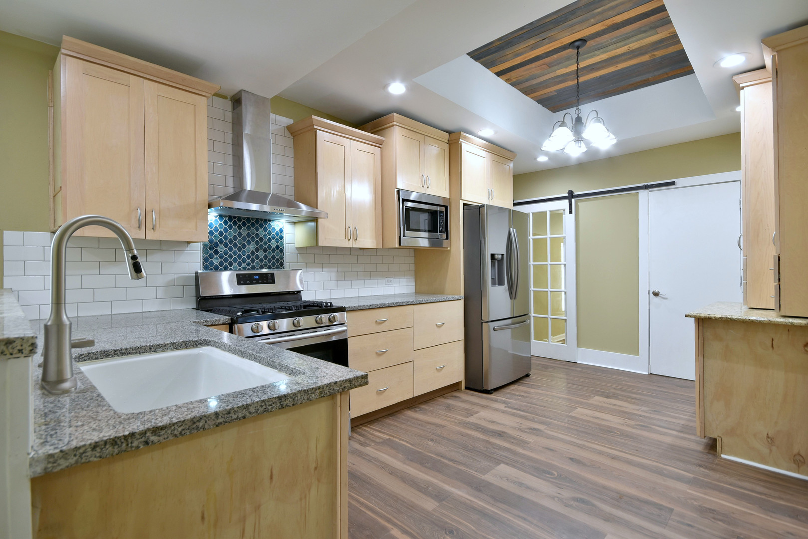 Gallery Image 13