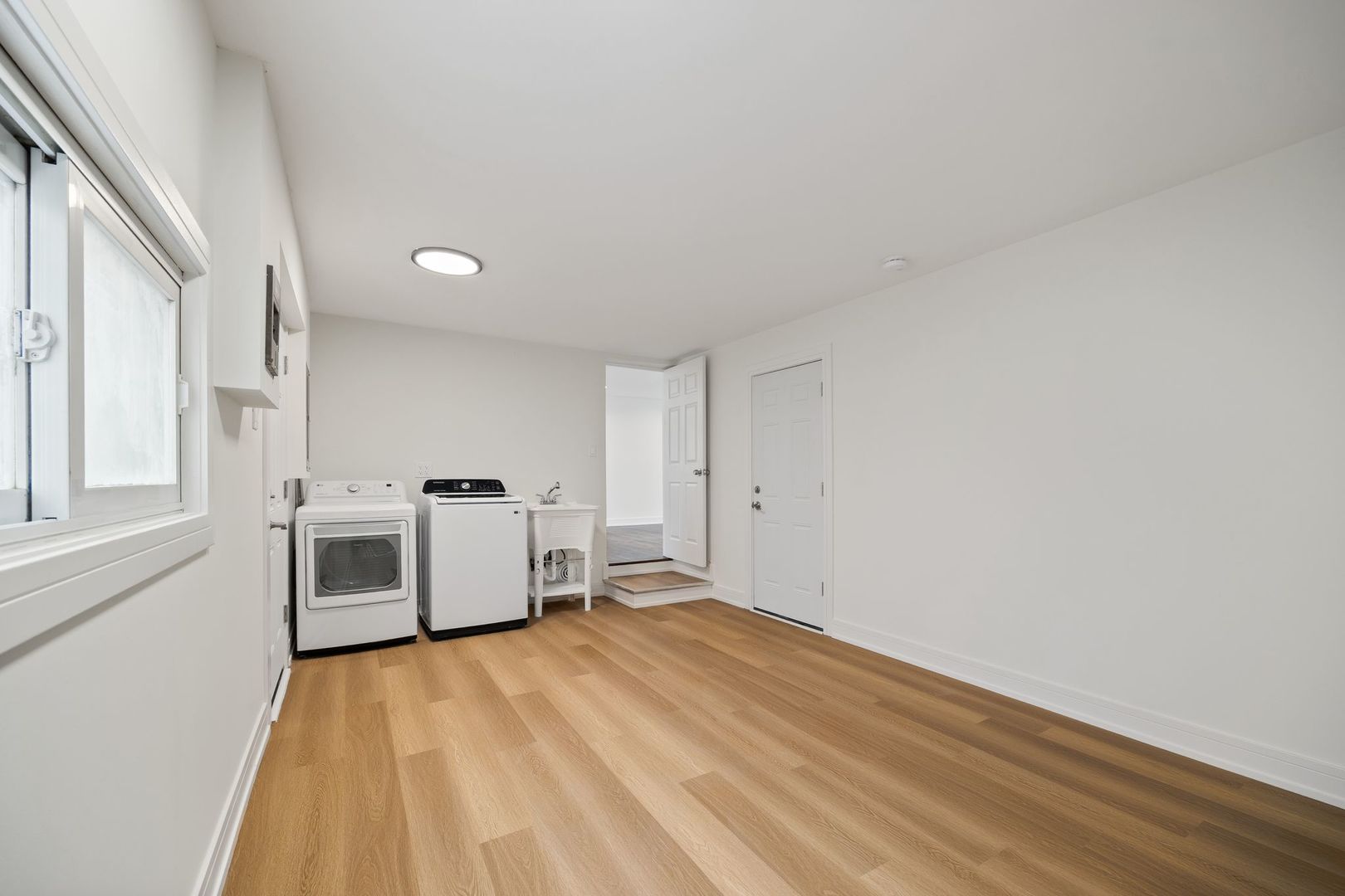 Gallery Image 16