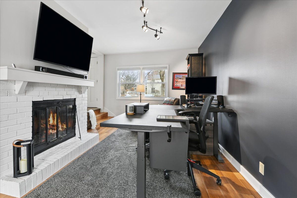 Gallery Image 15