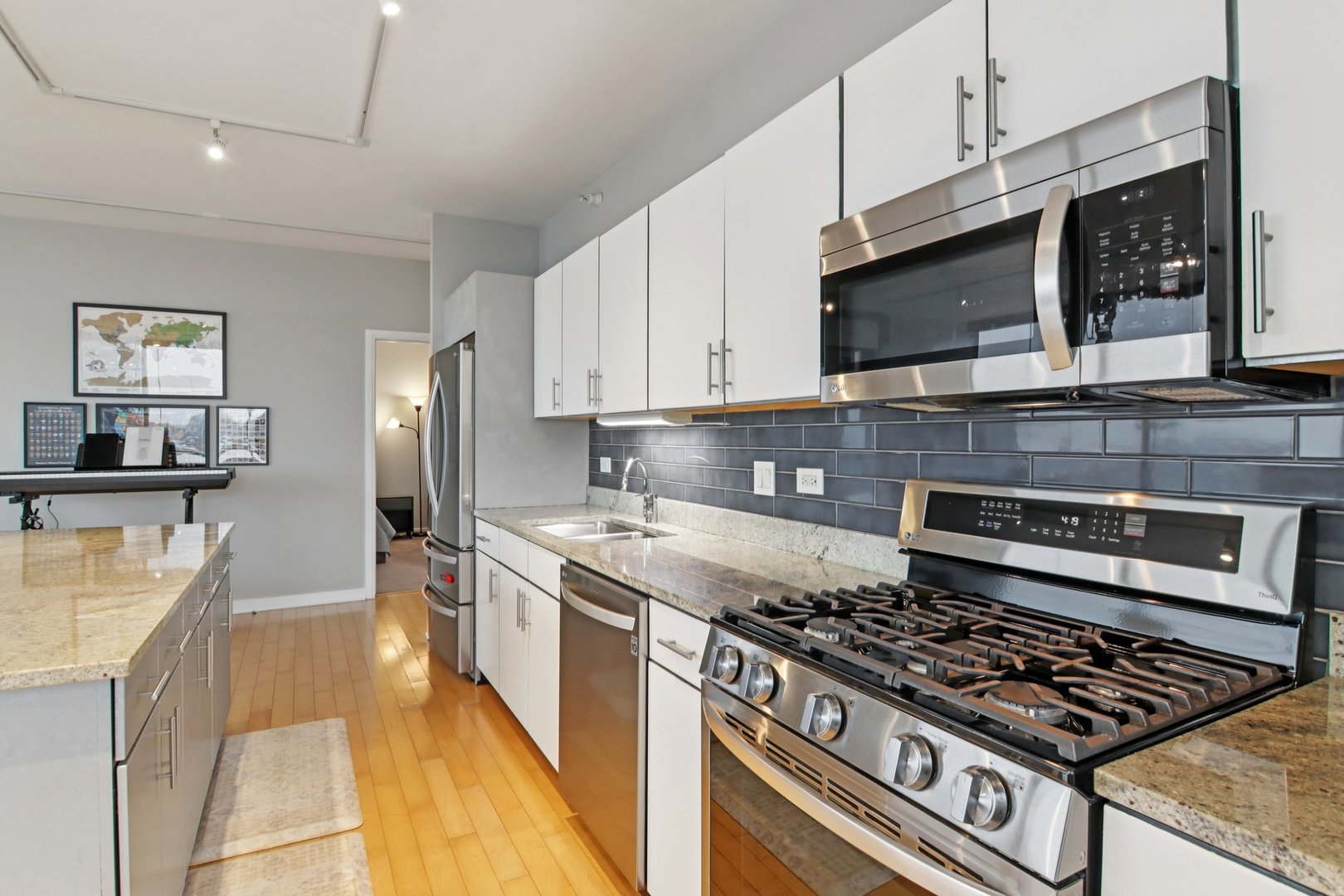 Gallery Image 13