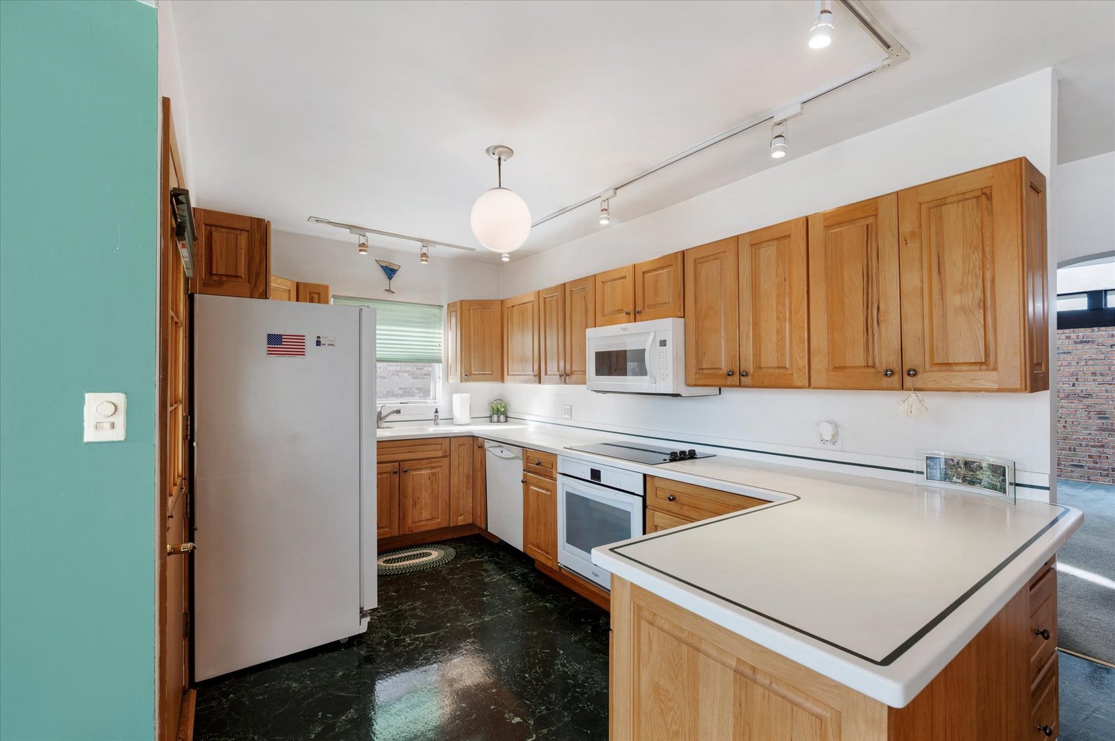 Gallery Image 14