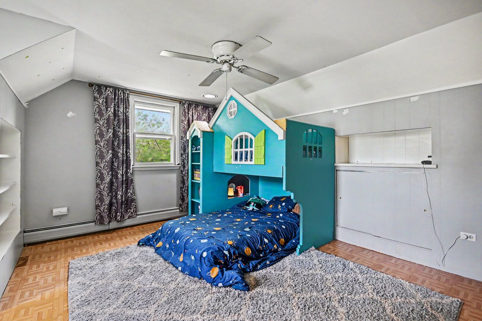 Gallery Image 13