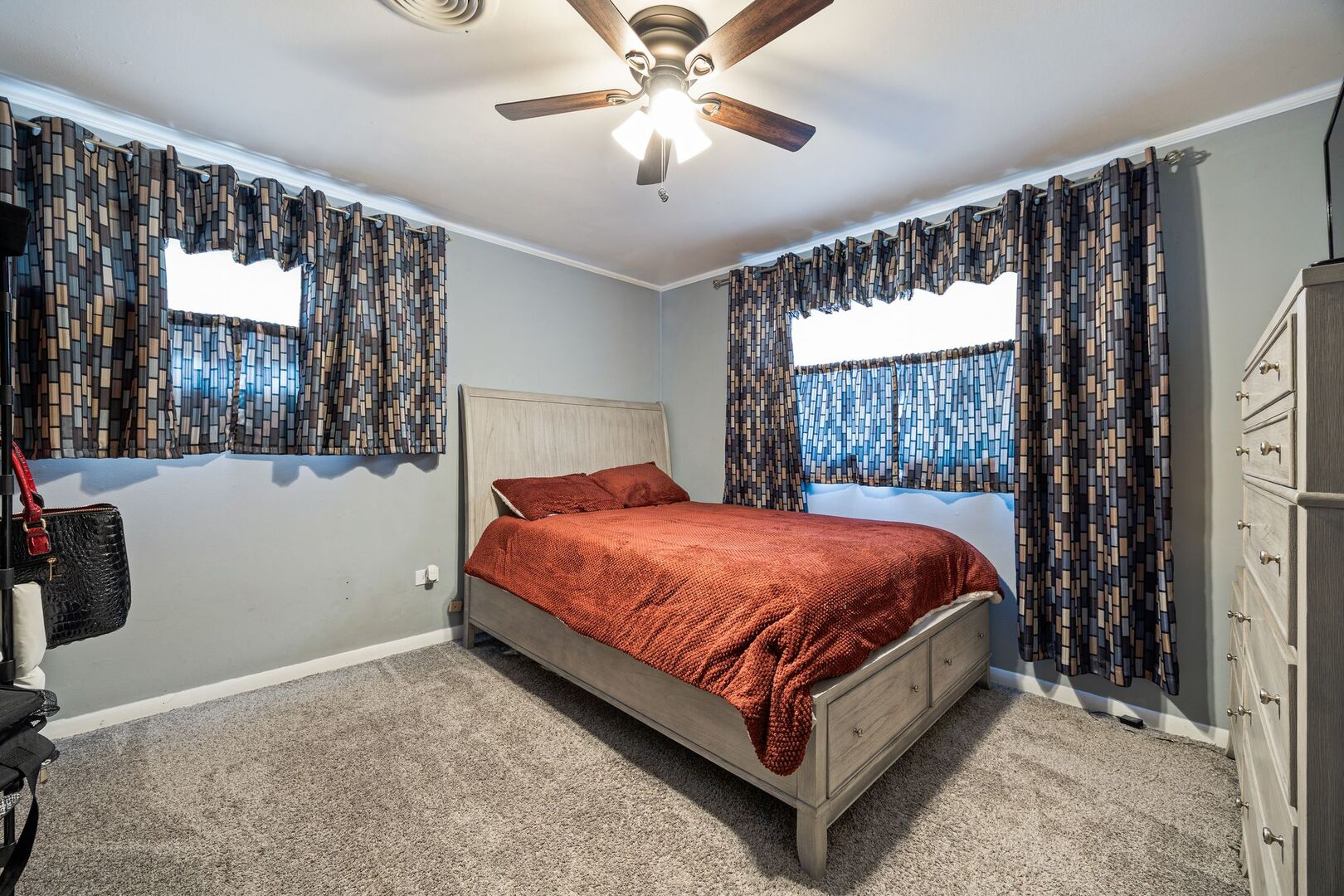 Gallery Image 12