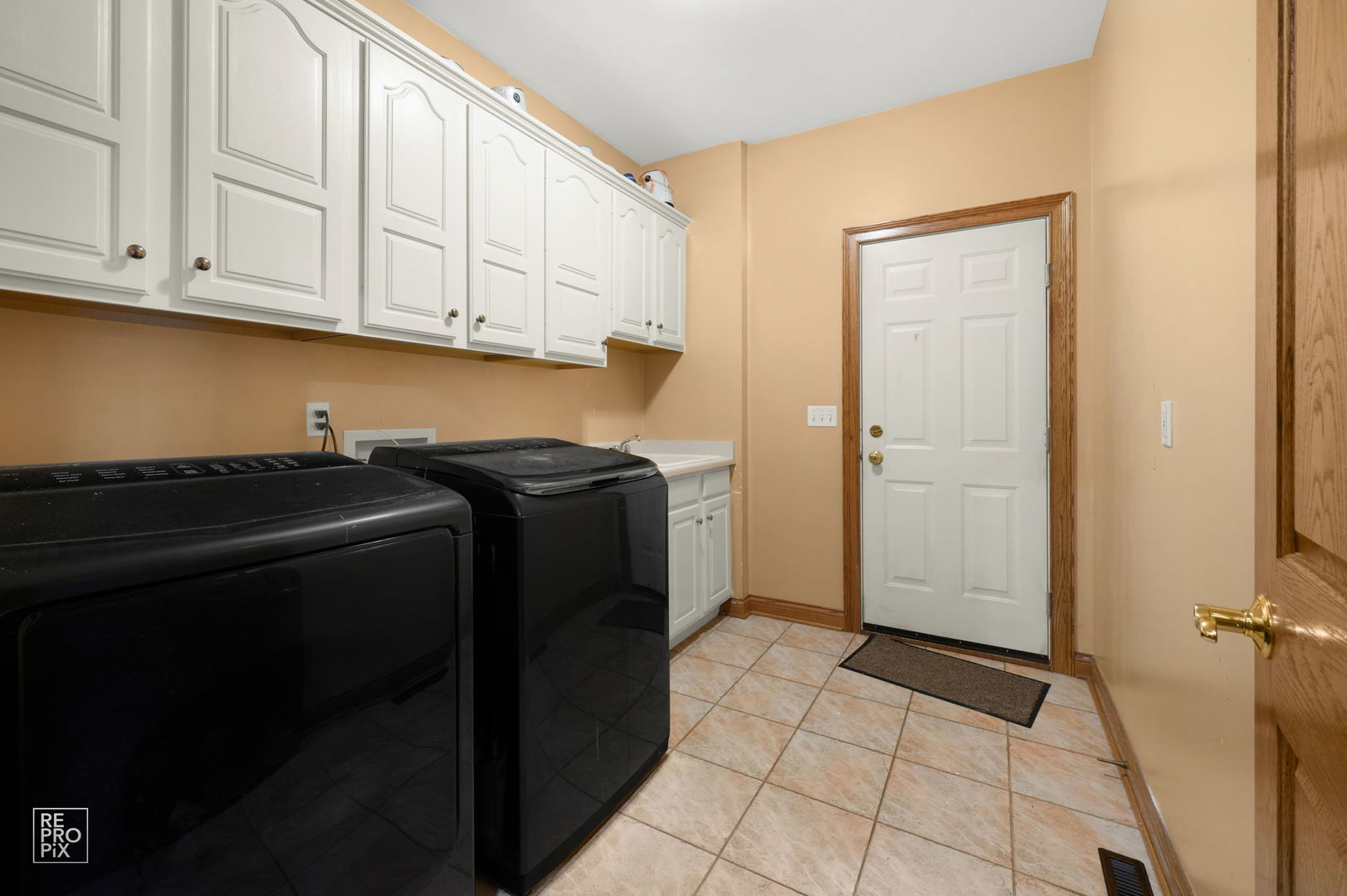 Gallery Image 36