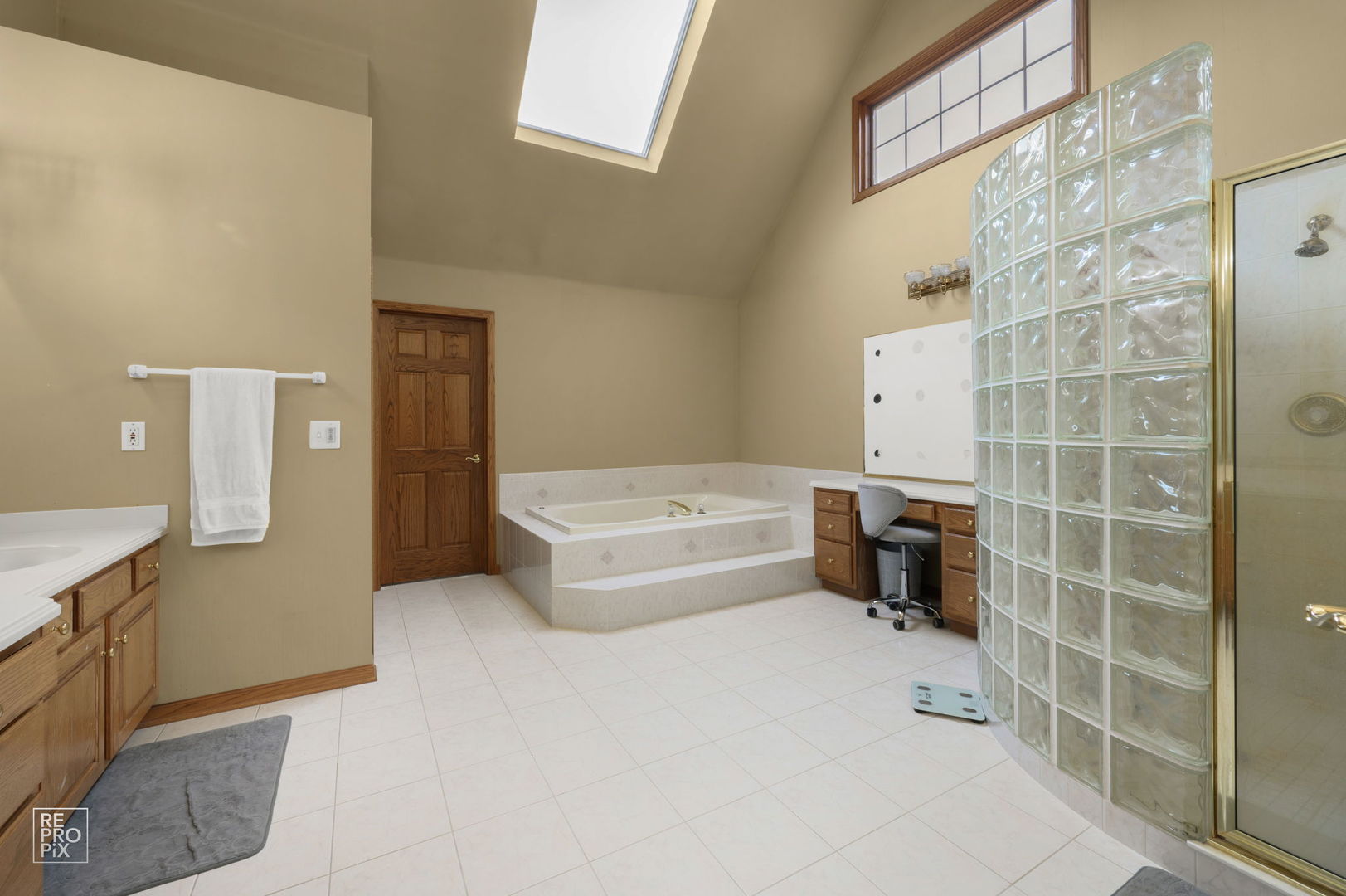 Gallery Image 21