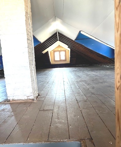 Gallery Image 16