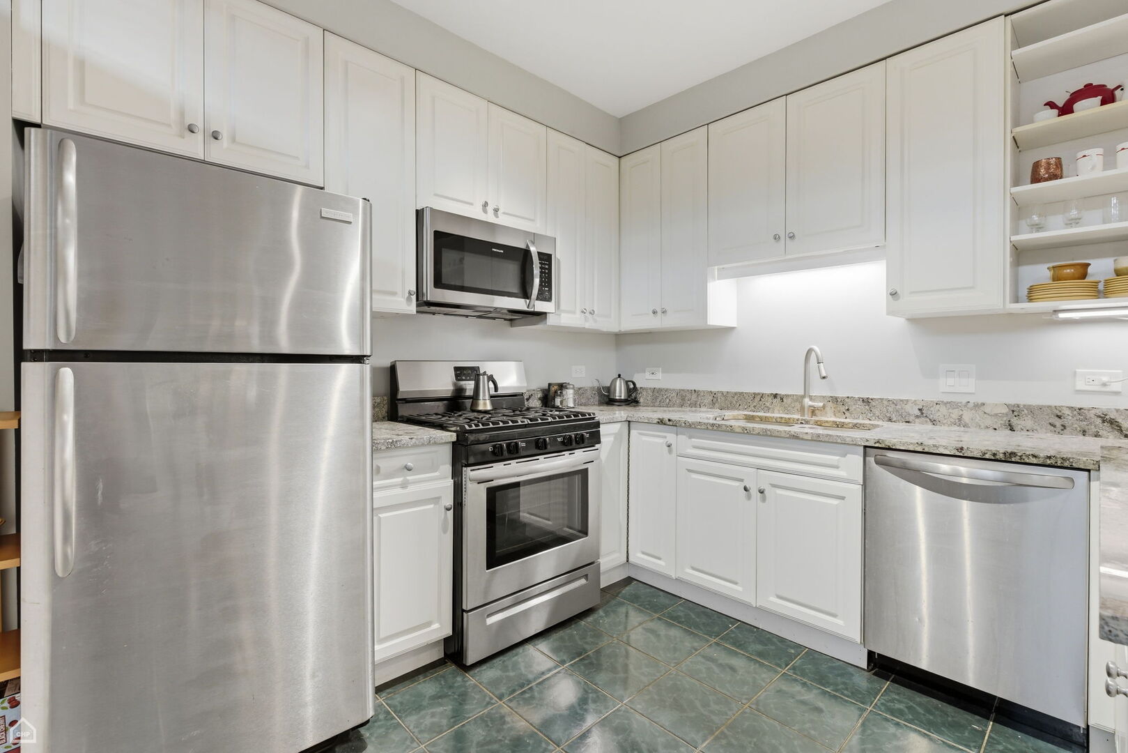 Gallery Image 13