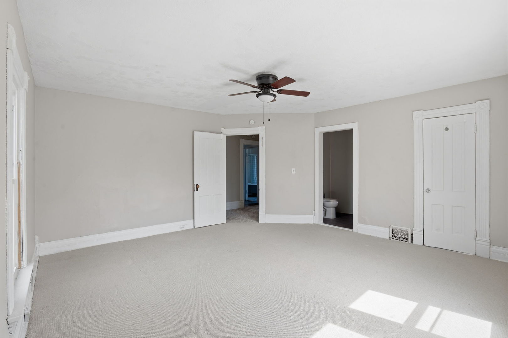 Gallery Image 17