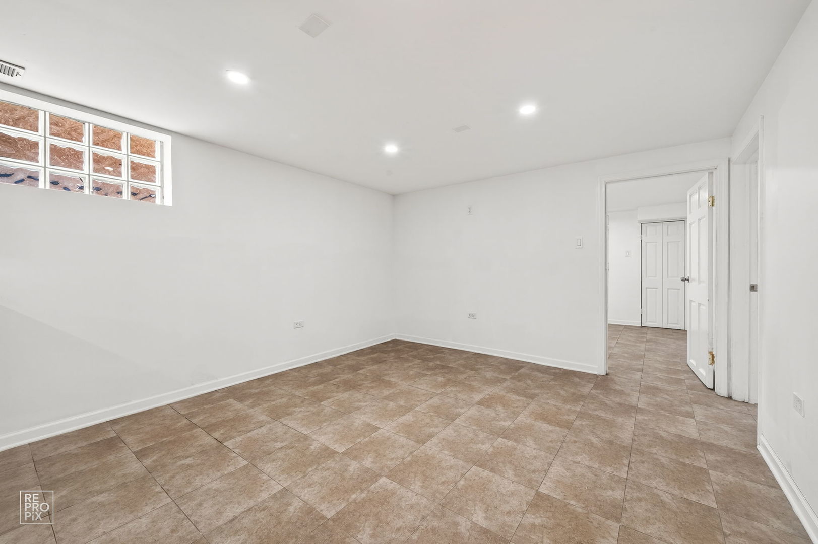 Gallery Image 16