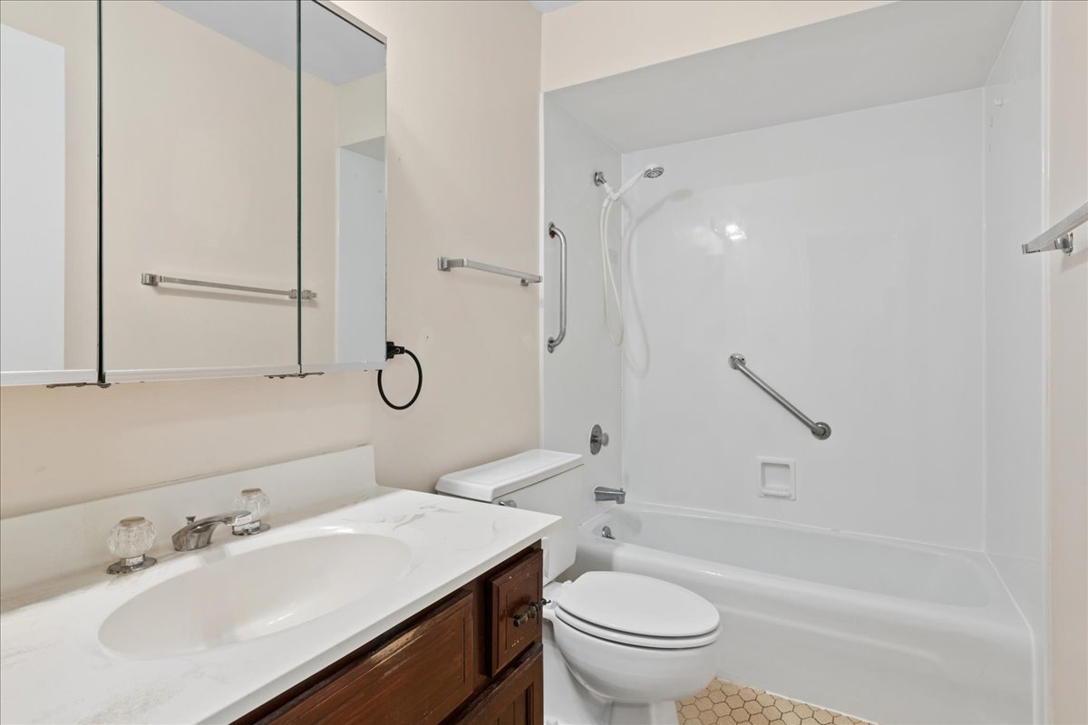Gallery Image 19
