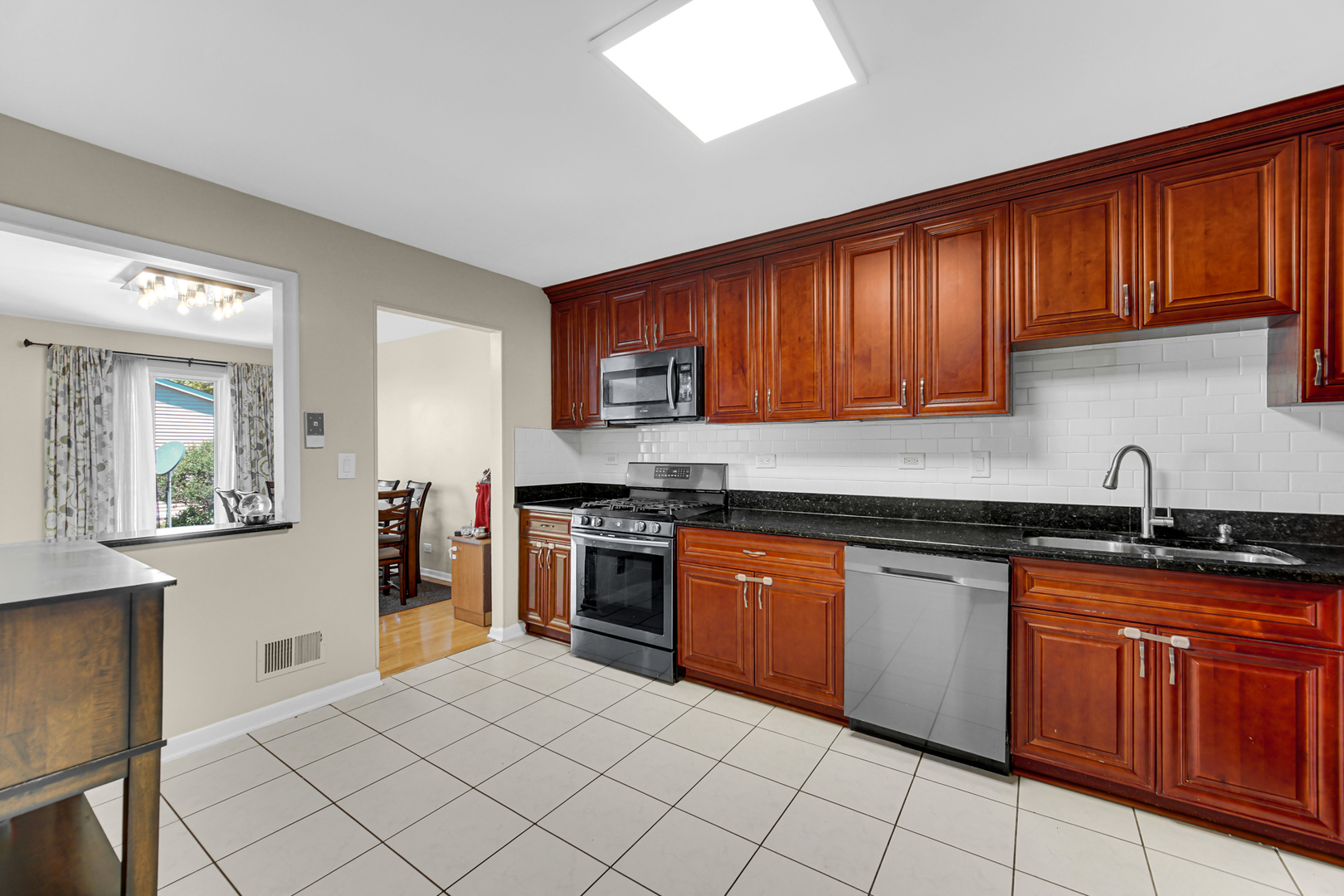Gallery Image 13