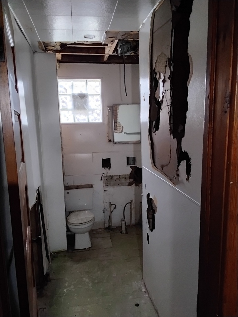 Gallery Image 17