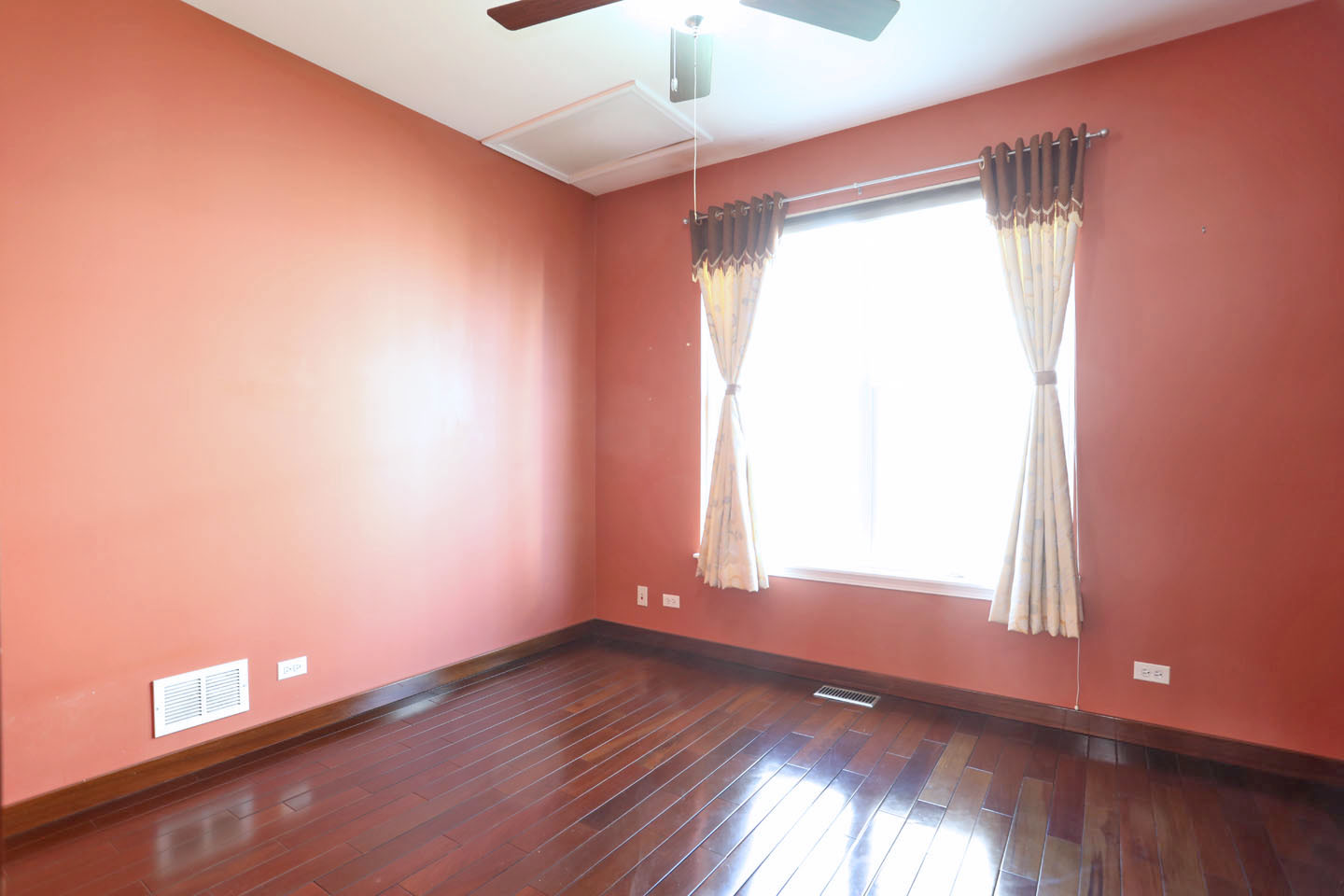 Gallery Image 14