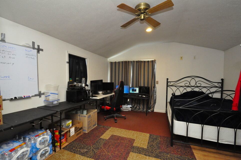 Gallery Image 14