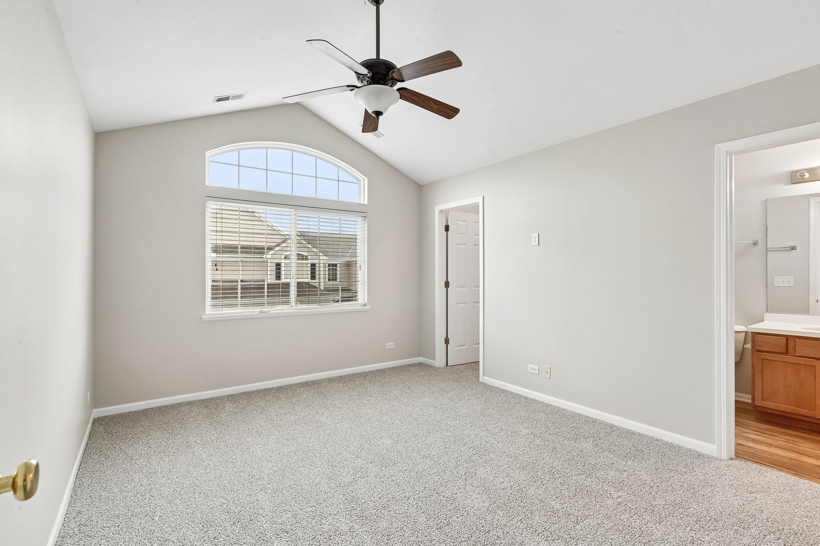 Gallery Image 19