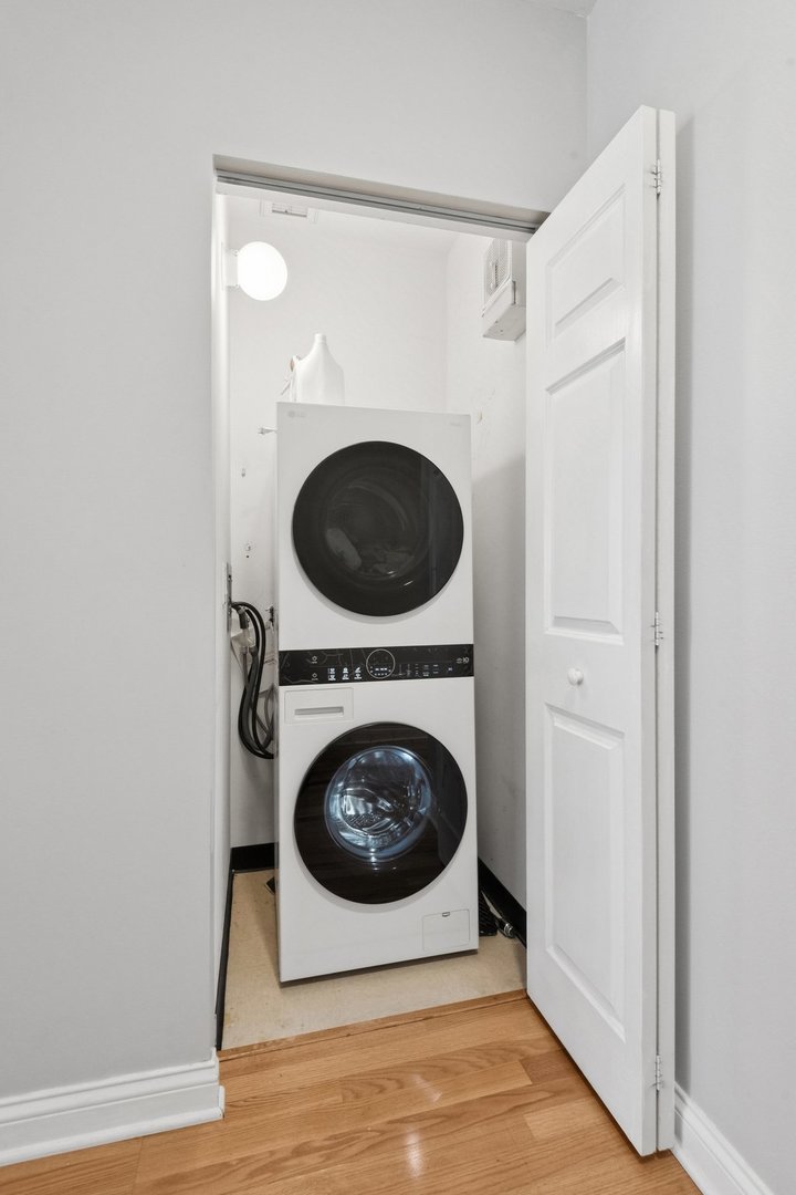 Gallery Image 15