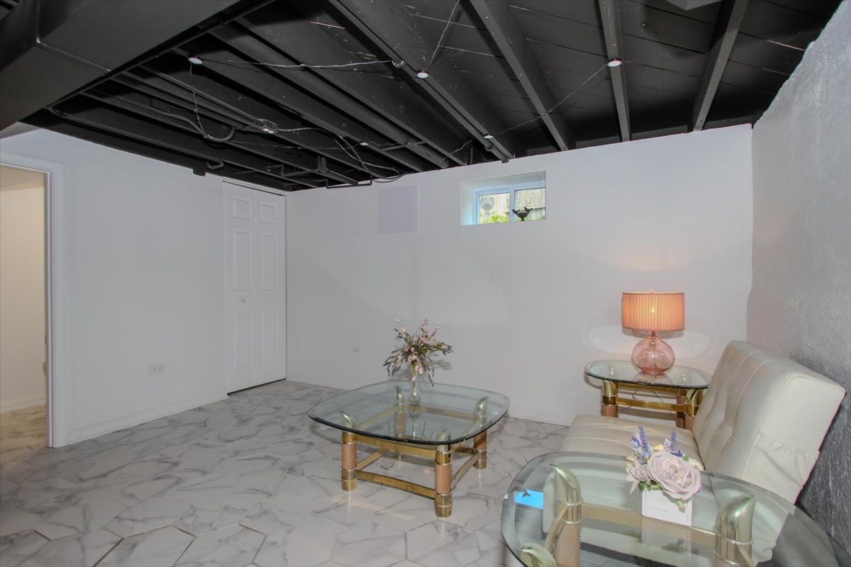 Gallery Image 25