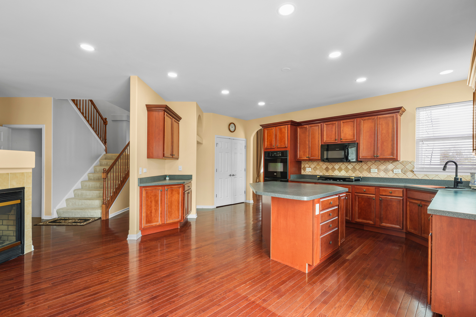 Gallery Image 12