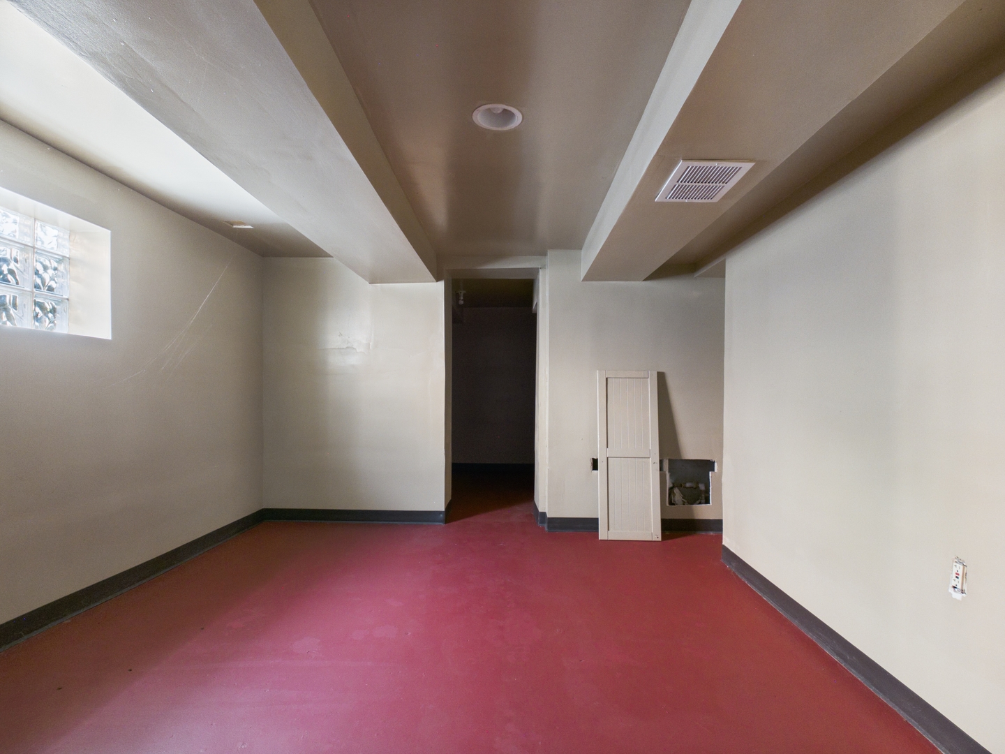 Gallery Image 16