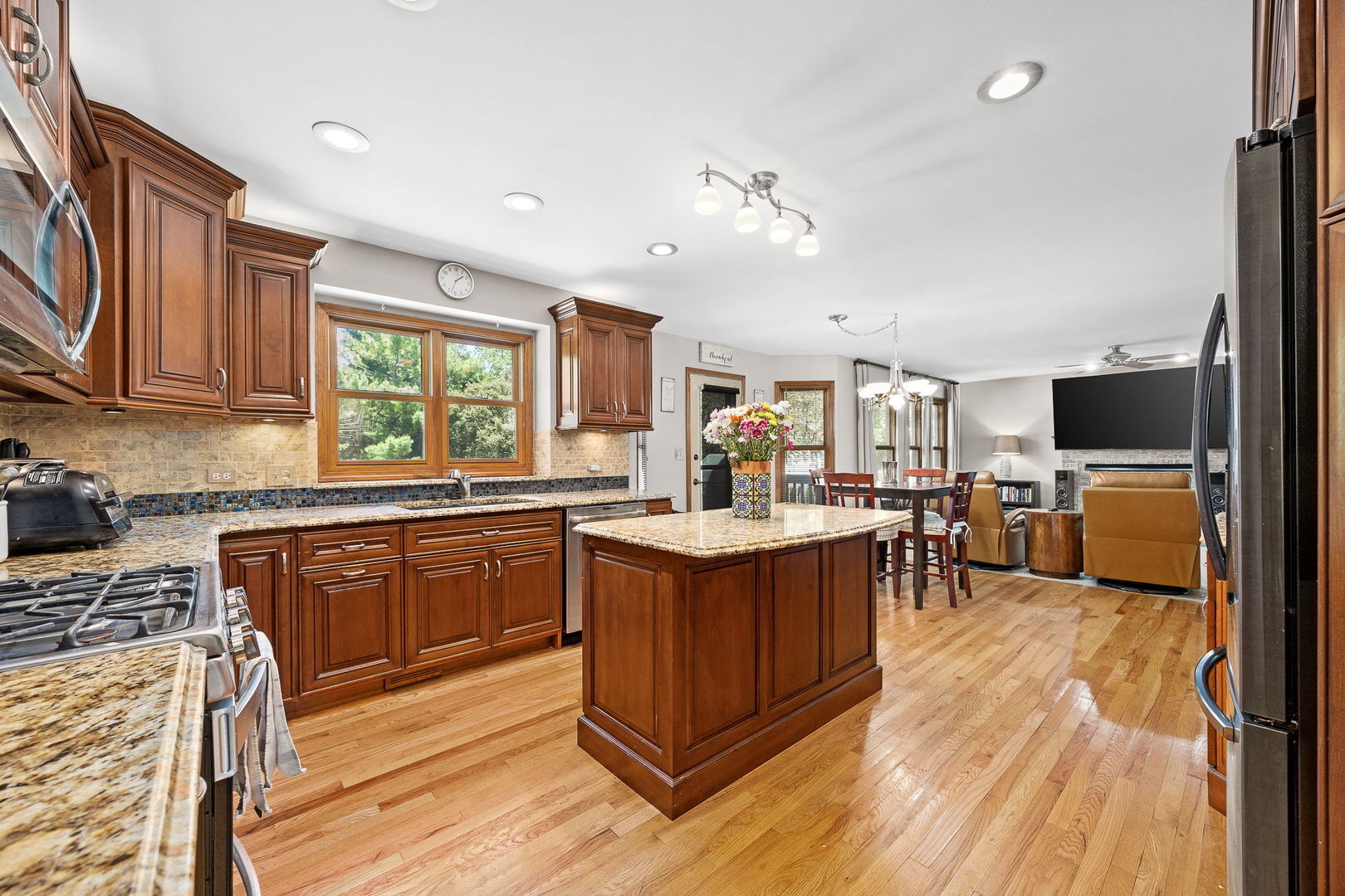 Gallery Image 12