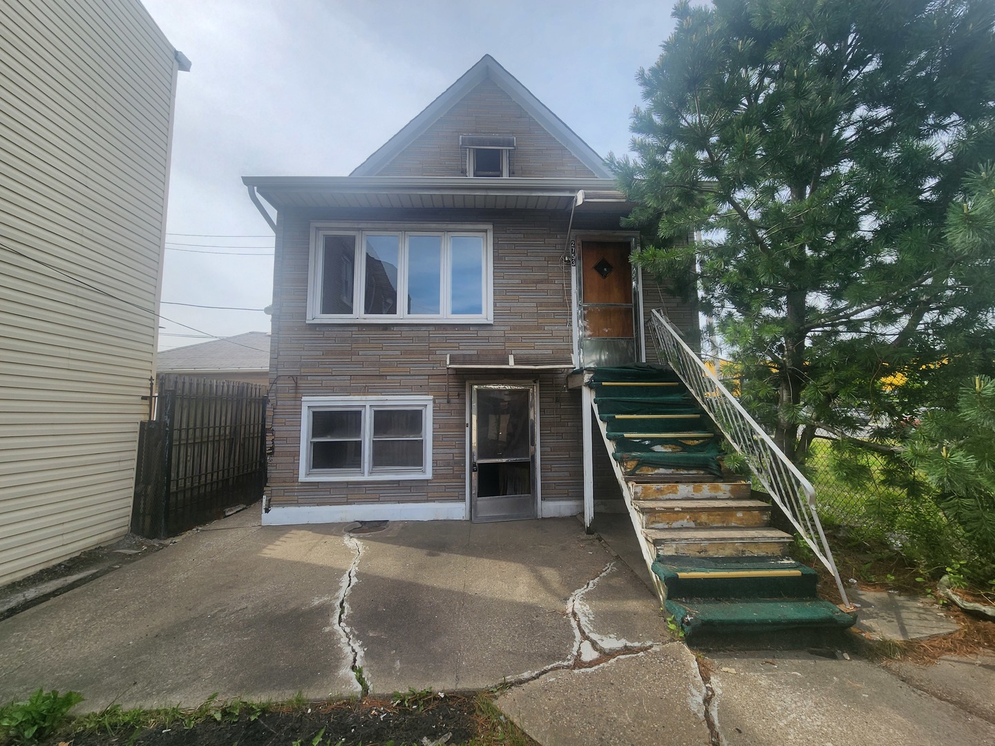 Gallery Image 1