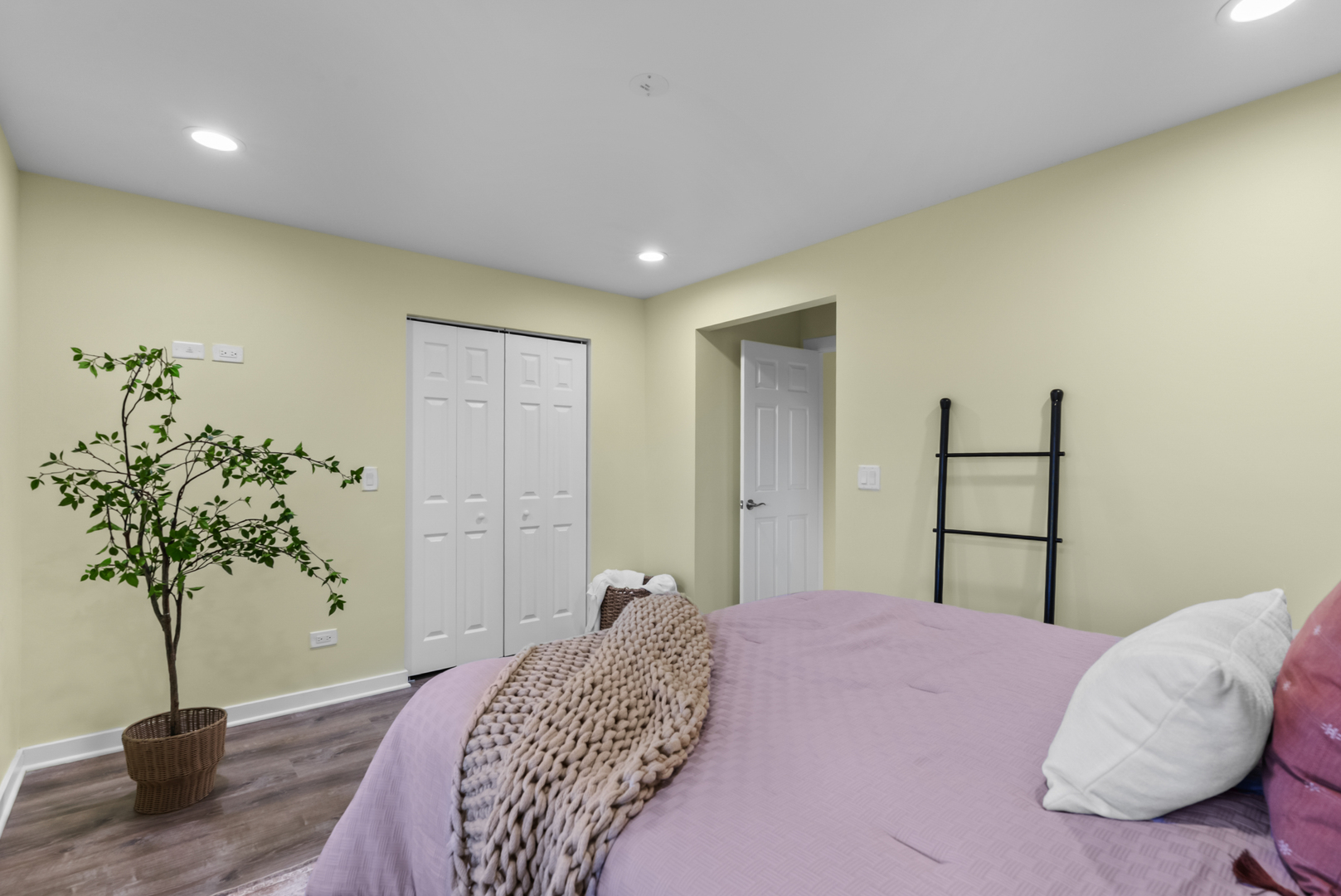 Gallery Image 13
