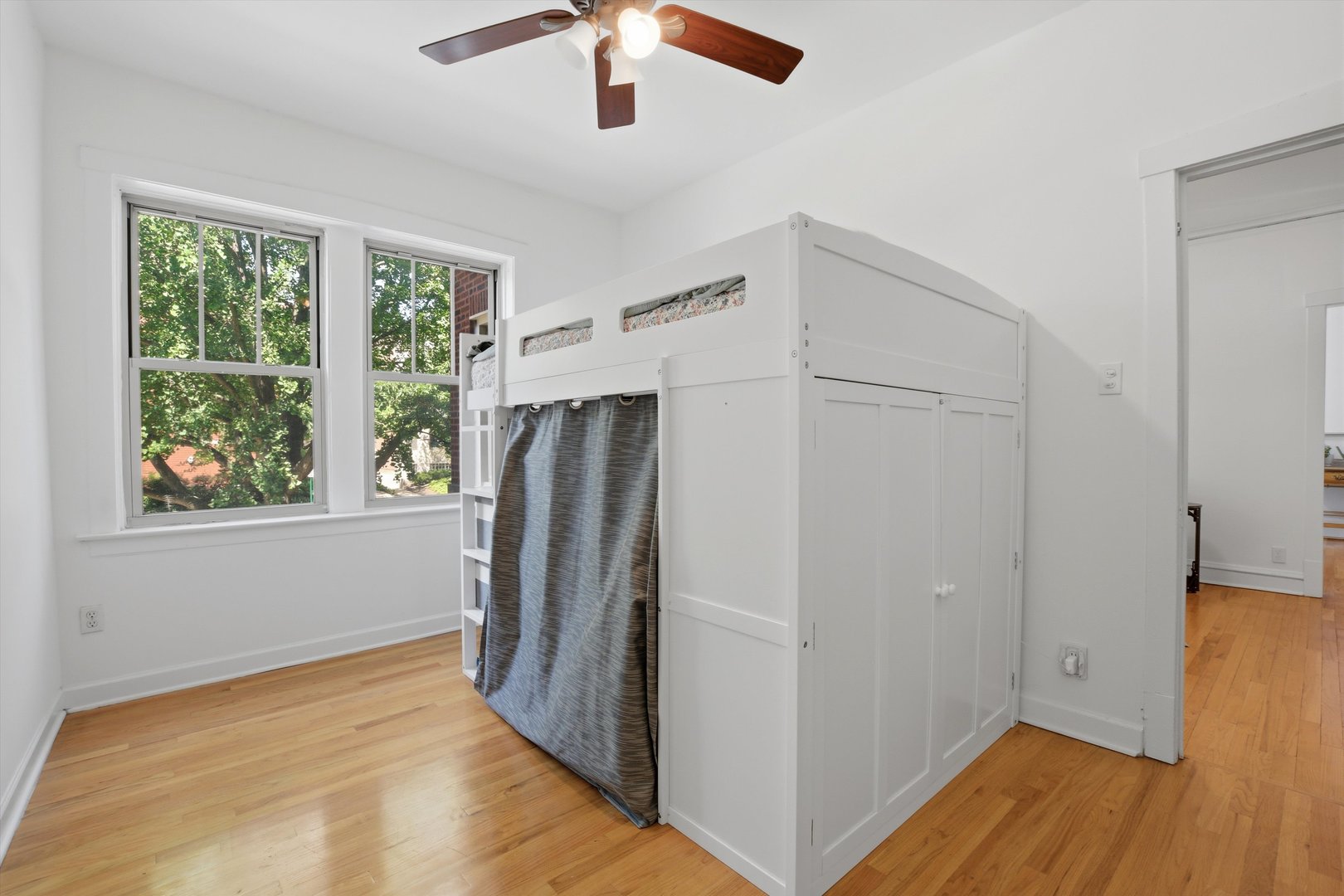 Gallery Image 9