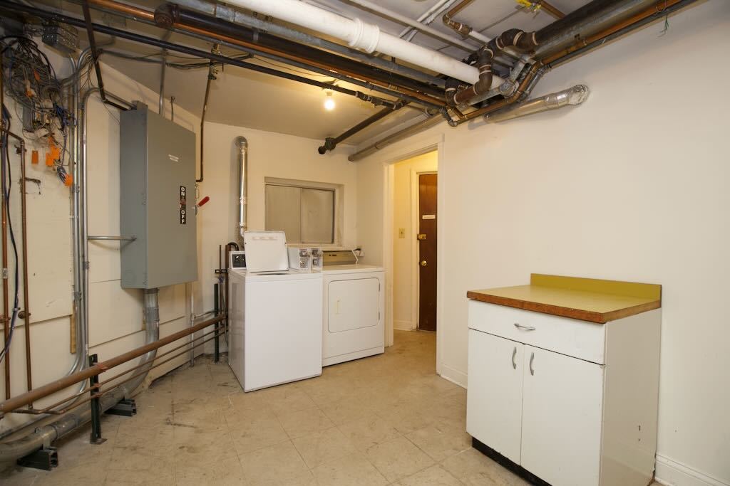 Gallery Image 17