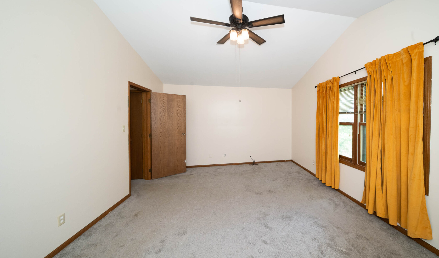 Gallery Image 16