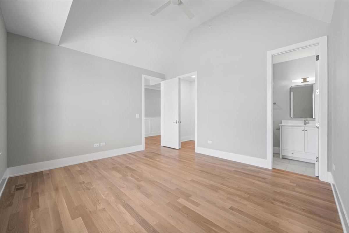 Gallery Image 19