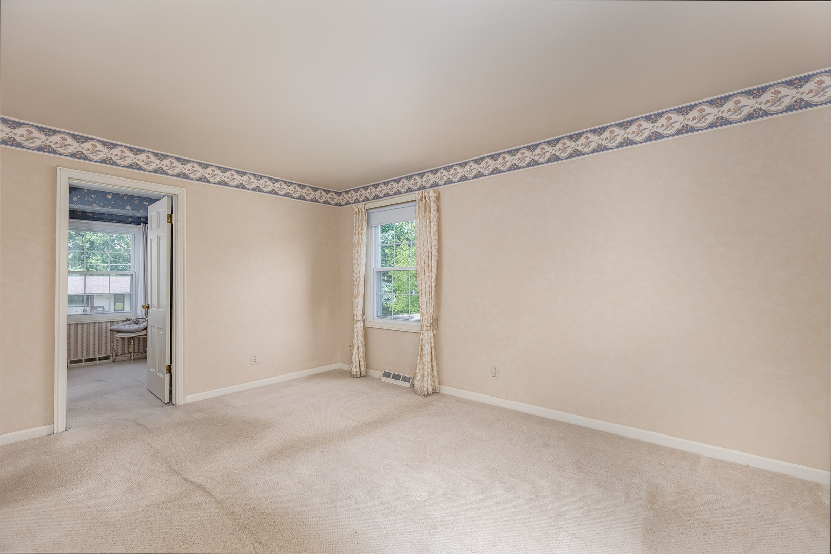 Gallery Image 16