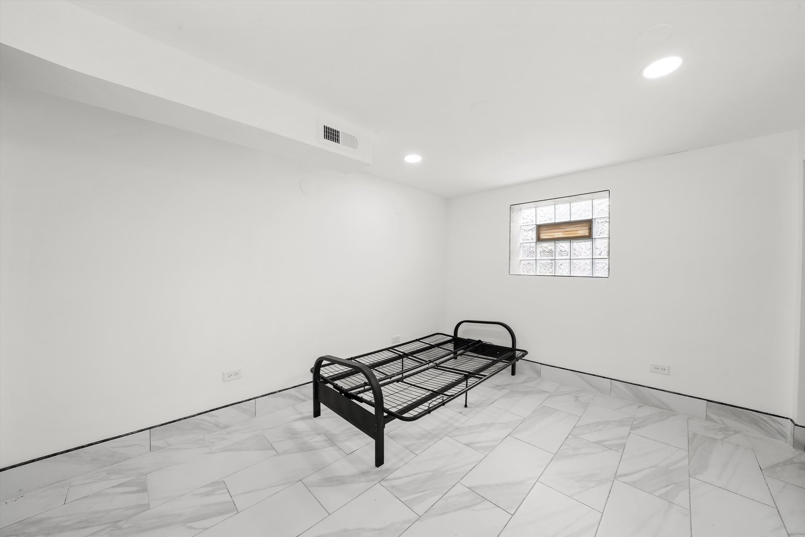 Gallery Image 28