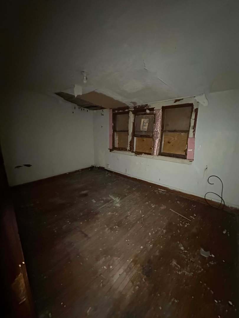 Gallery Image 15